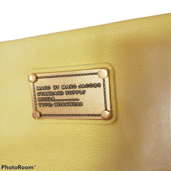 Marc Jacobs Crossbody - Picture 2 of 9